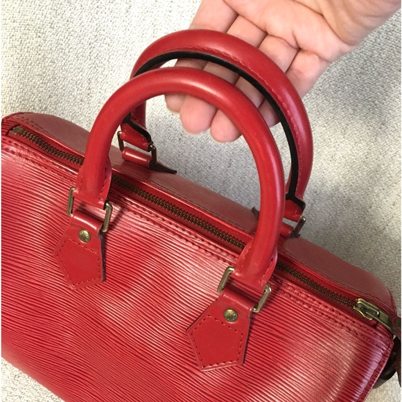 Authentic Louis Vuitton Speedy 25 bag red leather - Picture 15 of 16